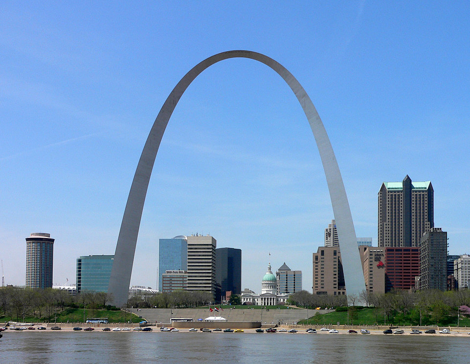 St Louis Gateway Arch-s