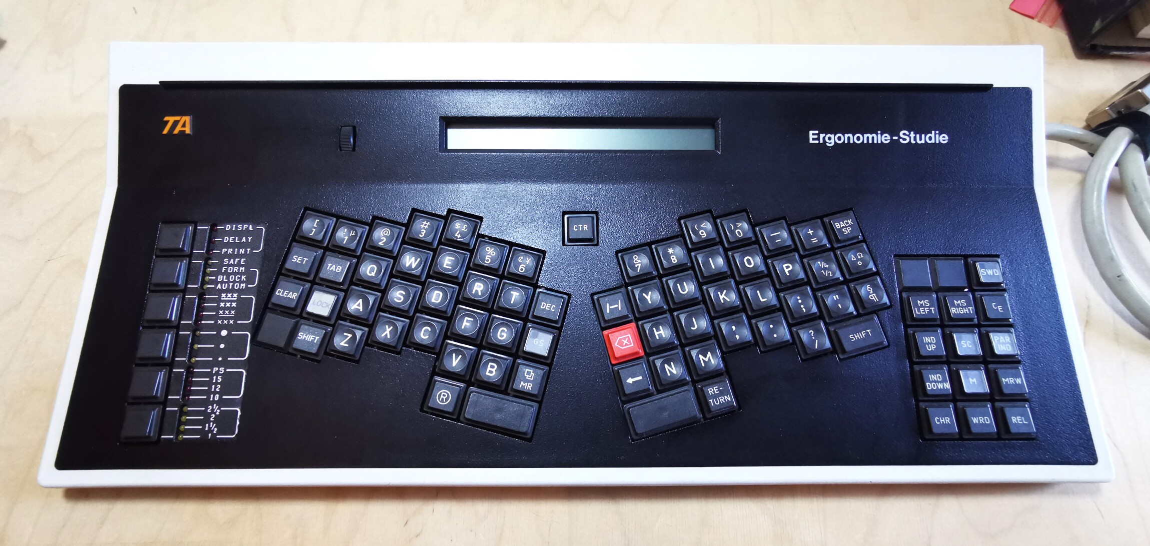 TA-SE-1040-Ergo-front-s1600