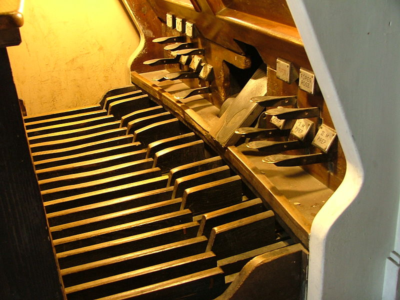 organ pedal board