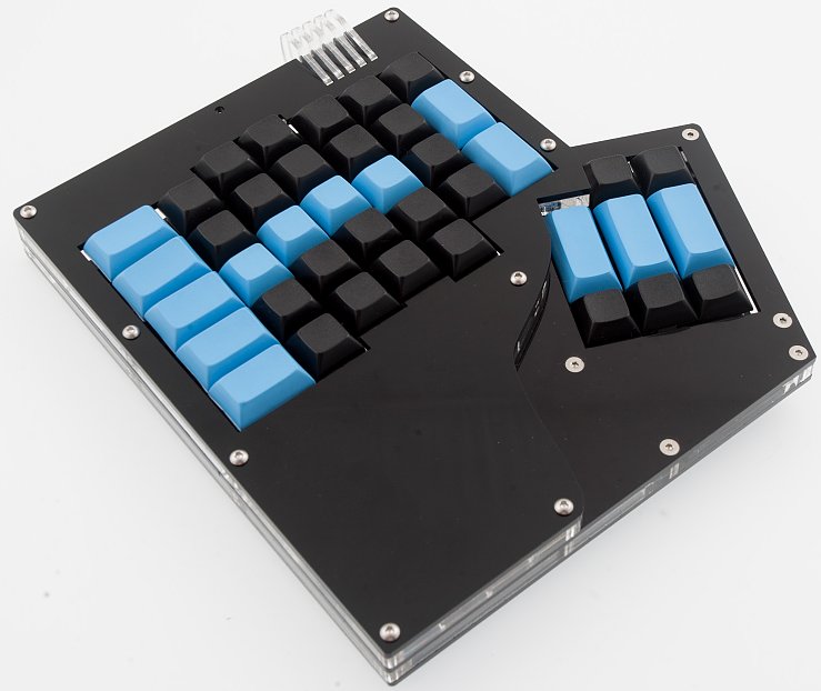 axios keyboard model-05-01