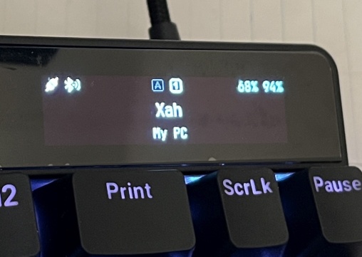 UHK80 display 2025-10 0948-50