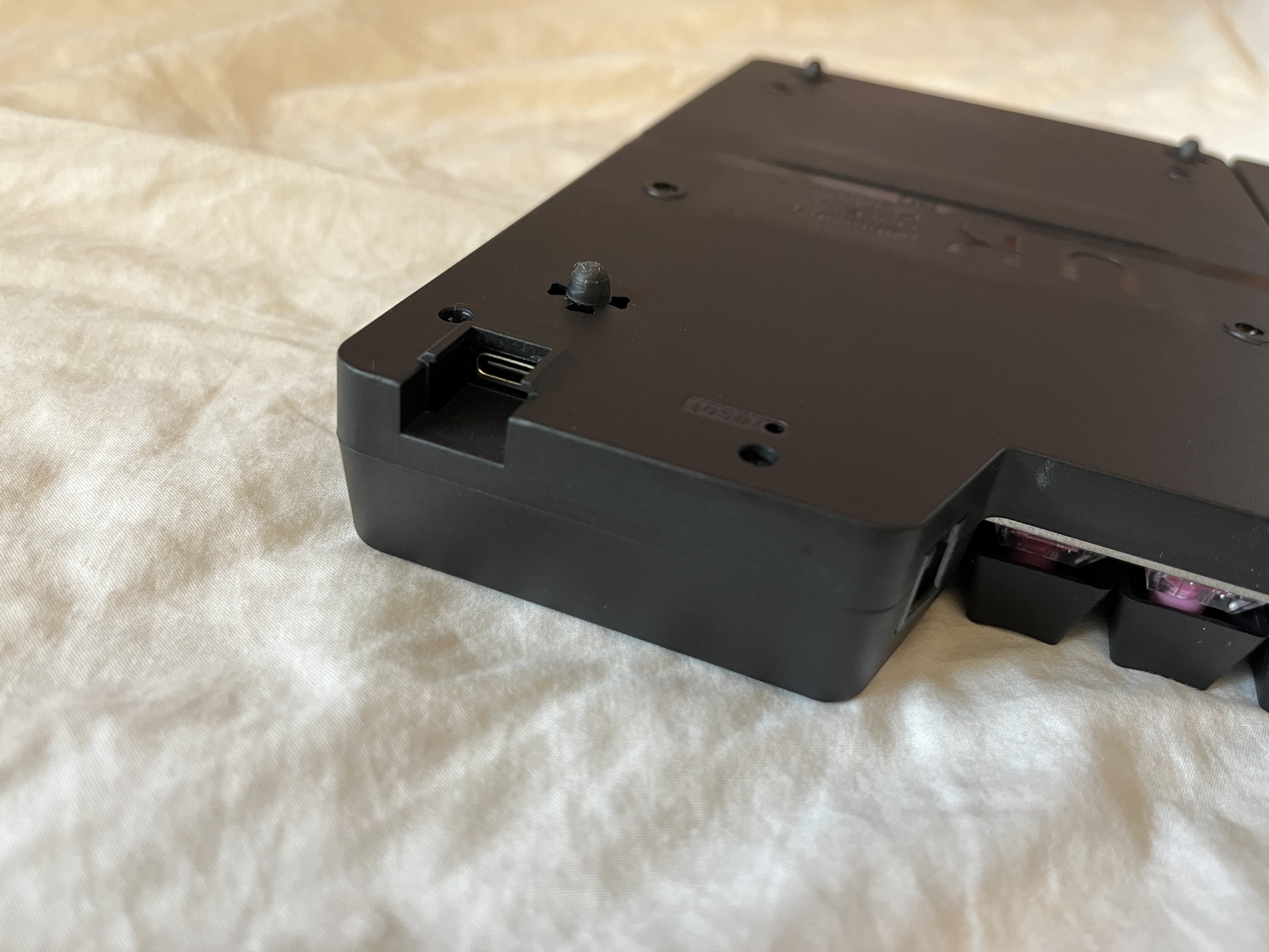 uhk80 2025-10 Kfj7j-50