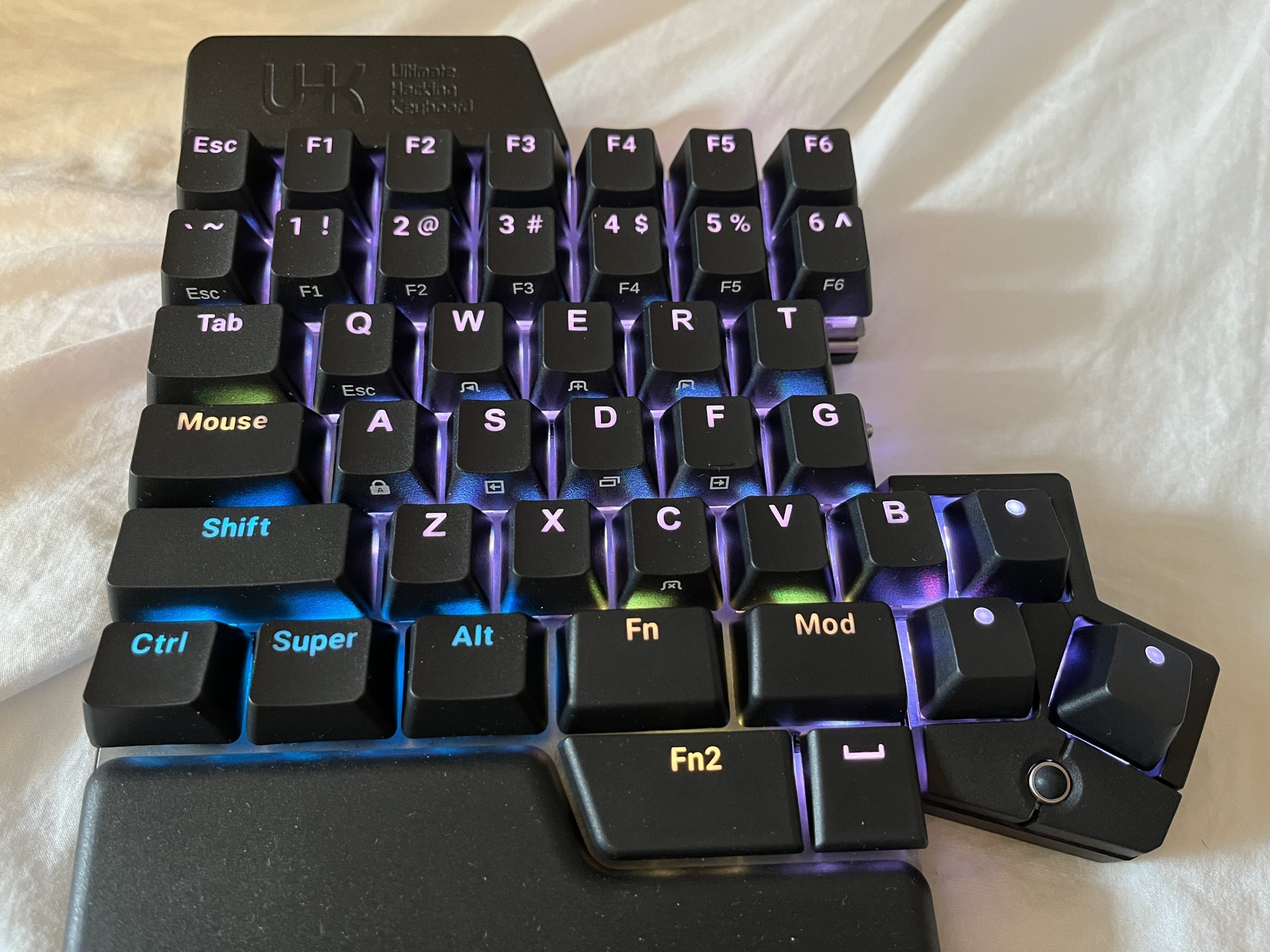 uhk80 2025-10 Zk9XF-50