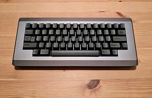 modern m0110 keyboard 3ac74