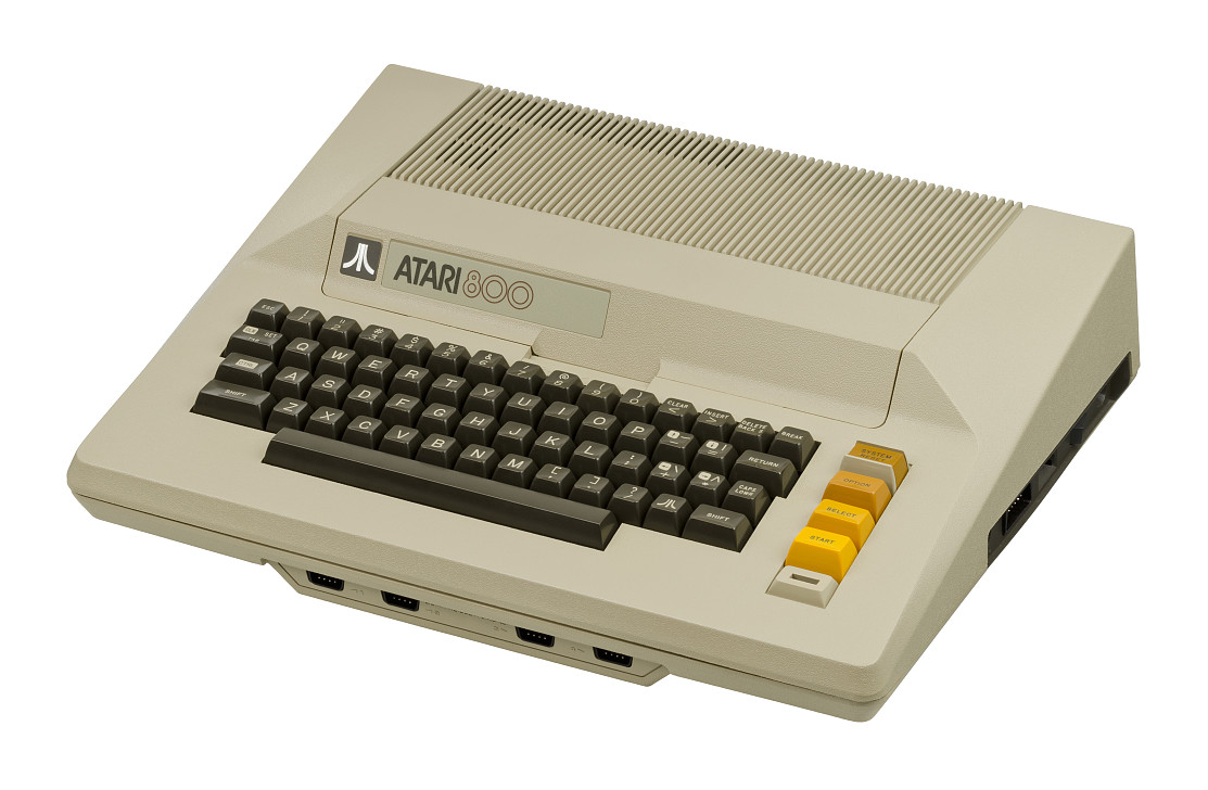 Atari 800 Computer FL Kd5WK-s900