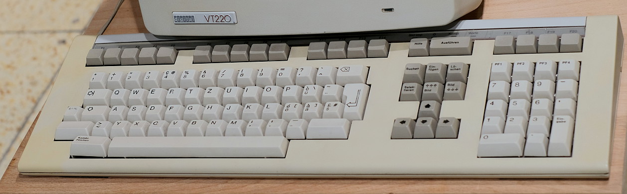 DEC LK201 keyboard 95r3Z-s700
