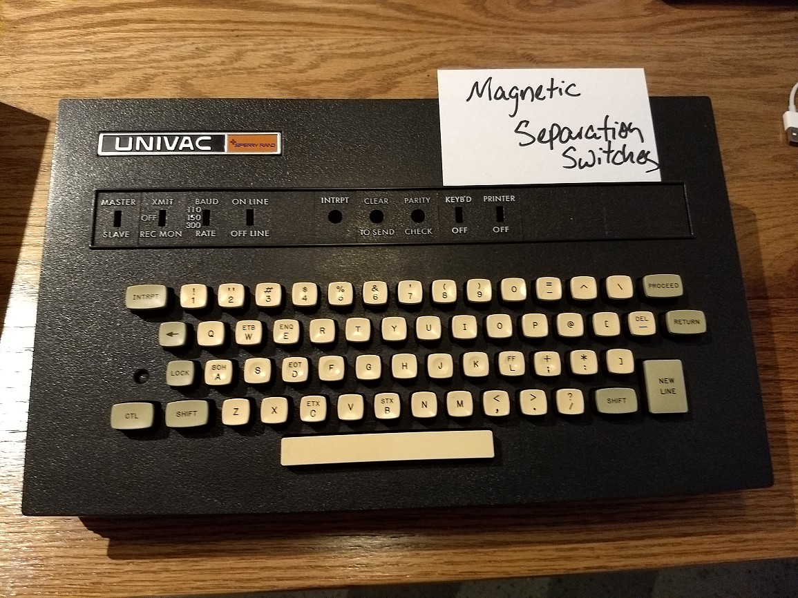 Univac F-1355-00 keyboard 201711 3vtnc-s1000